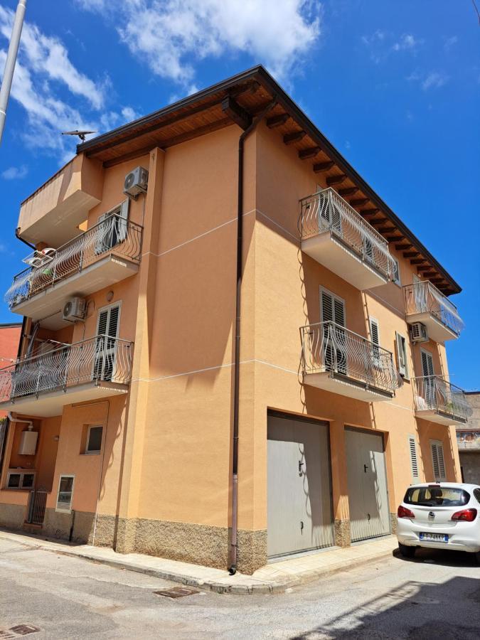 La Casa Vacanza Falcone Exterior photo